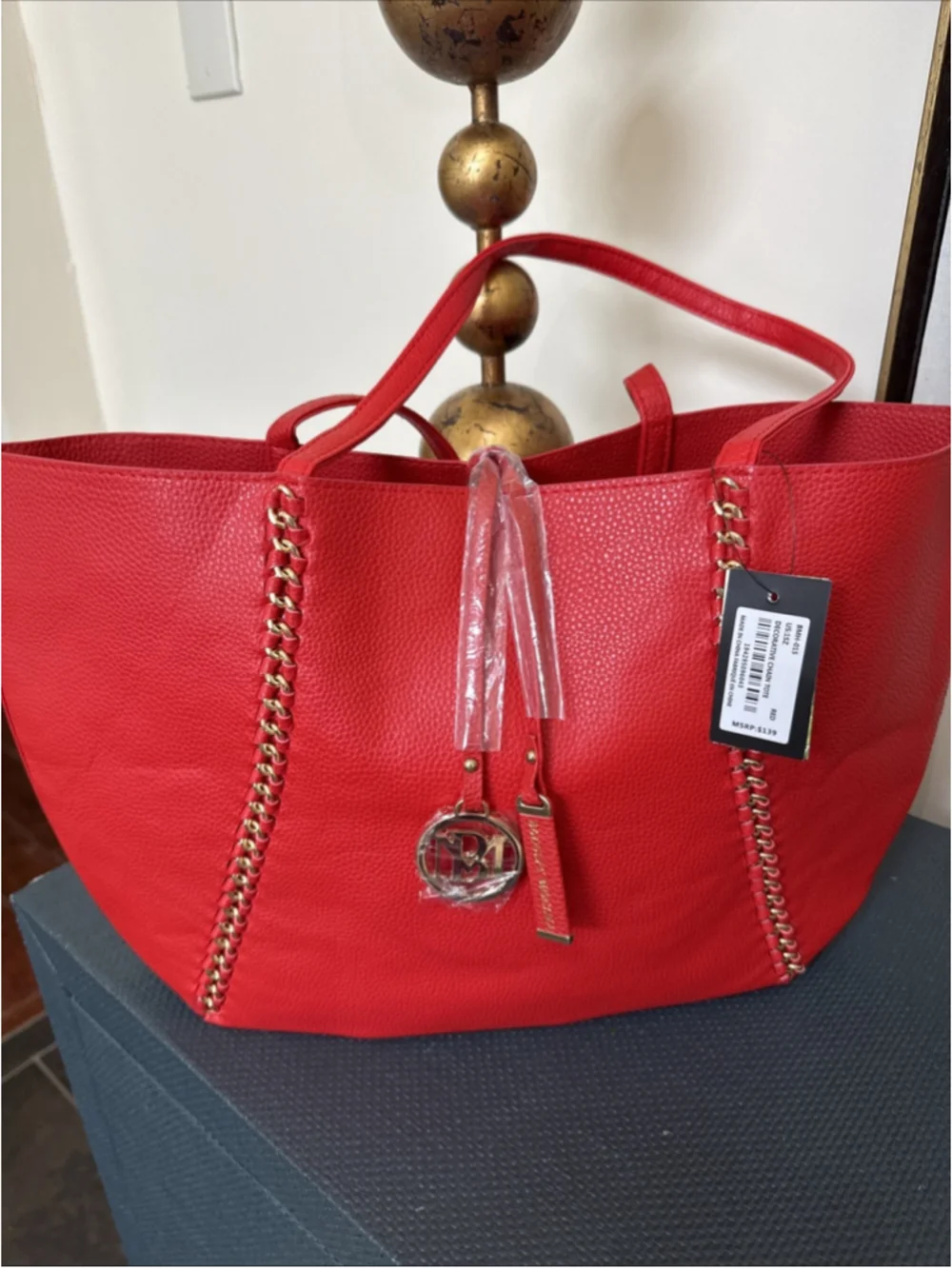Badgley Mischka Womens Large Chain Tote Shoulder Bag Vegan Leather Red NWT 139.0 - Picture 7 of 7